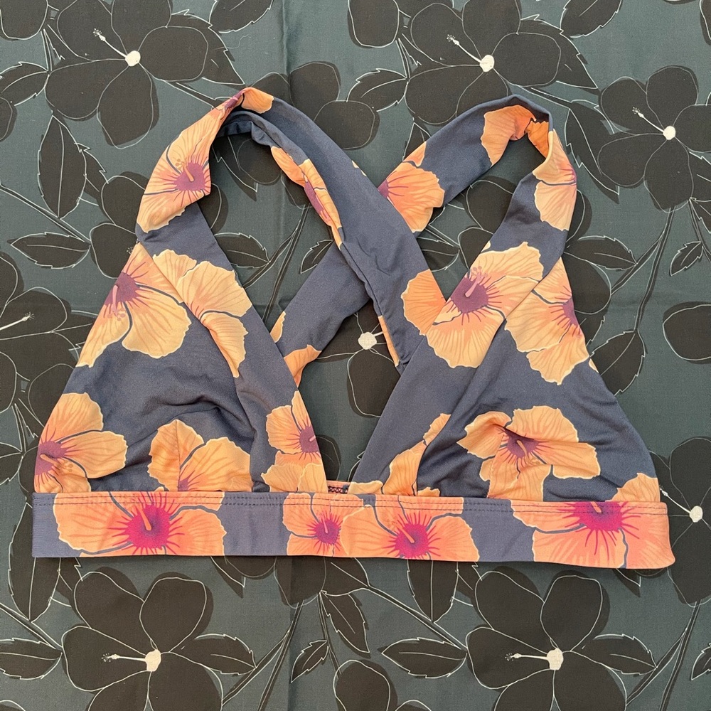 Acacia top